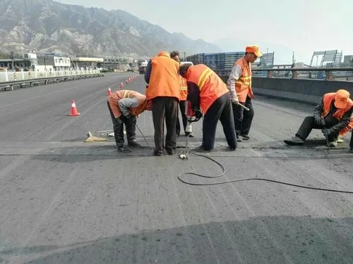 姚安道路桥梁病害治理